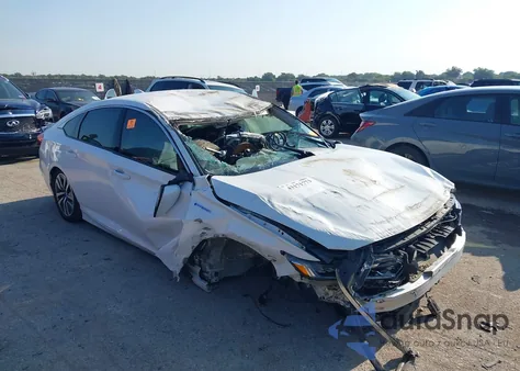 2022 Honda Accord Hybrid from USA, damaged, VIN 1HGCV3F13NA004286